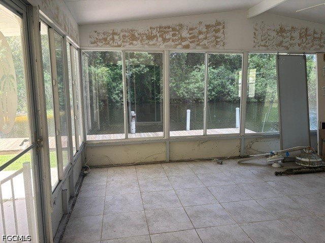 A HANDYMANS DREAM! This open canvas awaits your personal touch! - photo 11