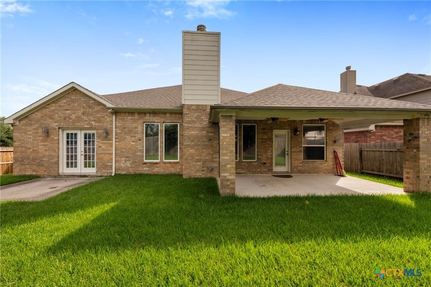 Craftsman inspired 2 story home on a corner lot with mature - photo 32