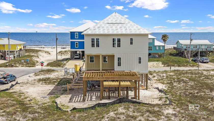 New construction coastal retreat offering approximately 4,006 - photo 10