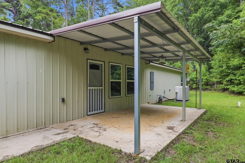 Discover the perfect blend of country charm and modern comfort - photo 22