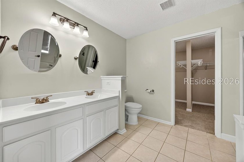 Set on a quiet cul-de-sac, 41 Lakeside Drive offers a sense of - photo 27