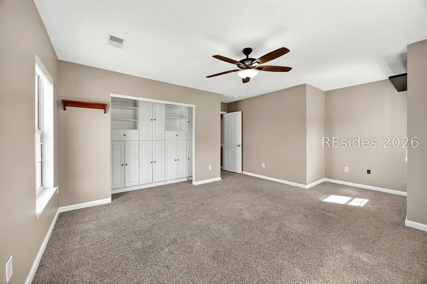 Set on a quiet cul-de-sac, 41 Lakeside Drive offers a sense of - photo 36
