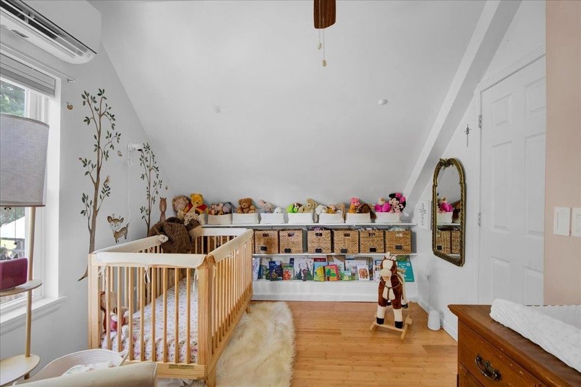 Don't let the size fool you, this beautifully updated 3-bedroom - photo 23