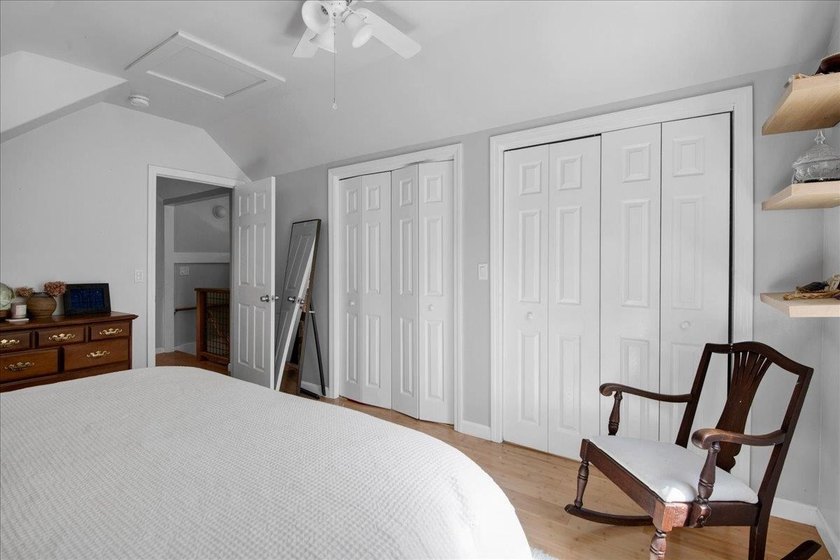 Don't let the size fool you, this beautifully updated 3-bedroom - photo 28