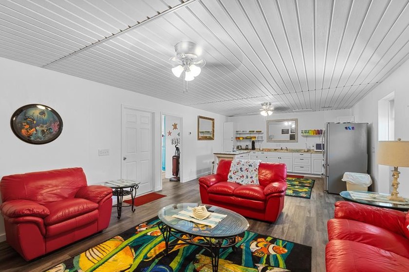 Welcome to this one-of-a-kind Steinhatchee retreat offering - photo 7