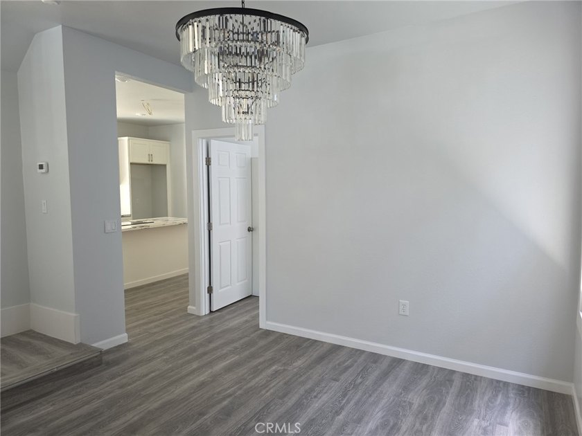 BACK ON THE MARKET! Seller will credit buyer for interest rate - photo 36