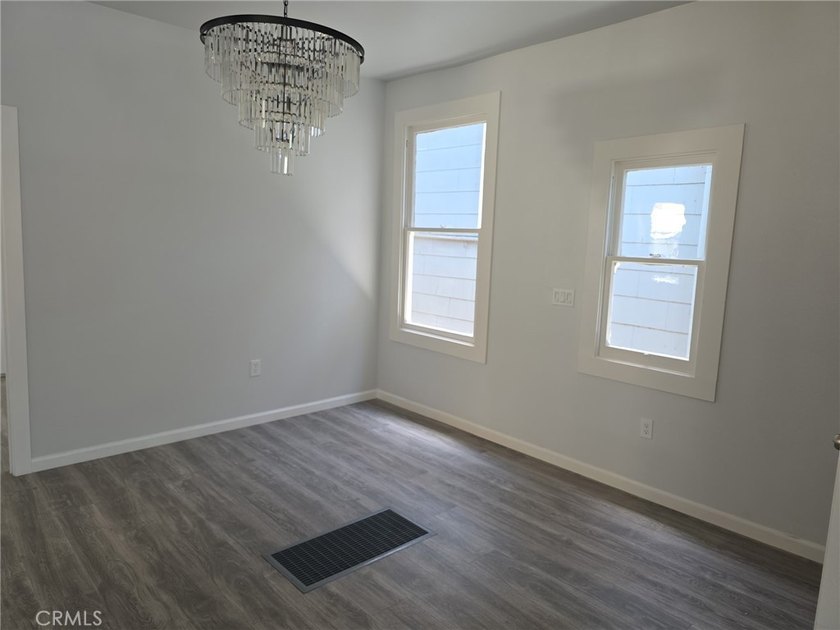 BACK ON THE MARKET! Seller will credit buyer for interest rate - photo 37