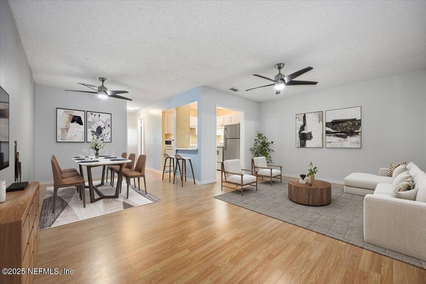 Spacious and updated 1-bedroom end-unit condo just 5 minutes - photo 3
