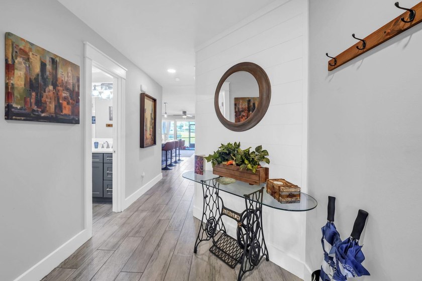 Experience coastal living in Seascape Resort! This fully - photo 2