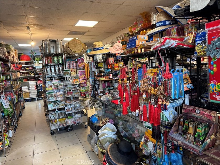 Excellent business opportunity, CC market has many Asian foods - photo 9