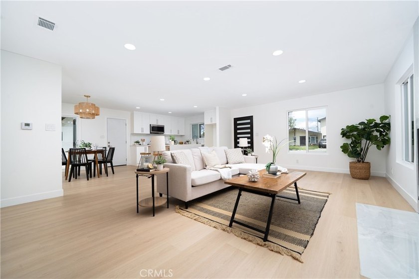 Beautifully renovated single-story home with 3 Bedrooms &amp; 2 Full - photo 3