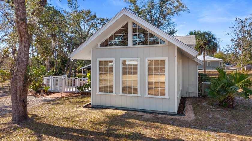 Discover a truly unique home in the heart of Steinhatchee - photo 4
