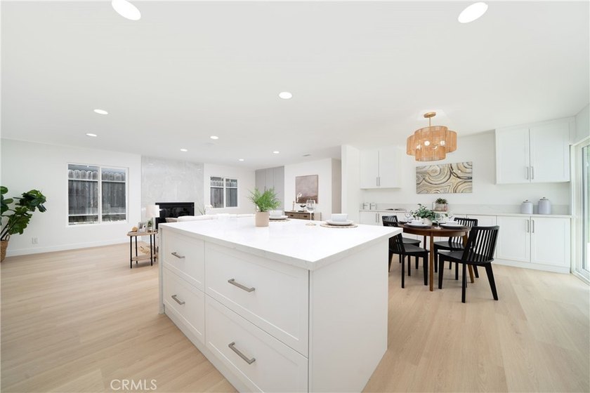Beautifully renovated single-story home with 3 Bedrooms &amp; 2 Full - photo 6