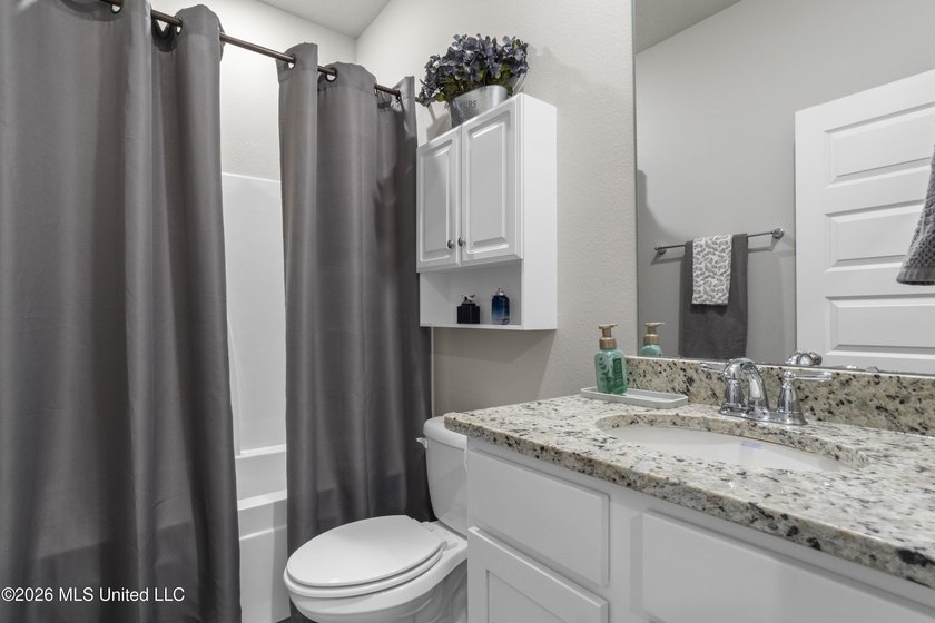 Beautifully maintained home in the sought-after South Pointe - photo 19