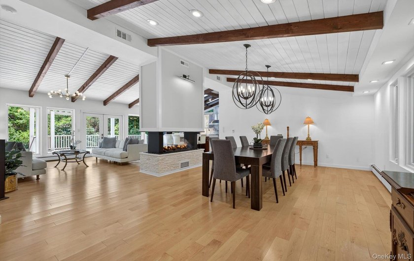 Beautiful Expansive Ponderosa Ranch in the desirable West Hills - photo 7