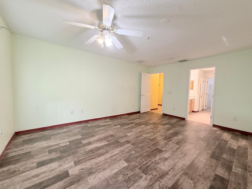 Welcome to this beautifully maintained Port St. Lucie home - photo 19