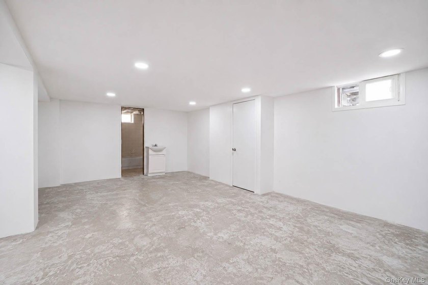 Welcome to this beautifully maintained Expanded Cape nestled in - photo 23