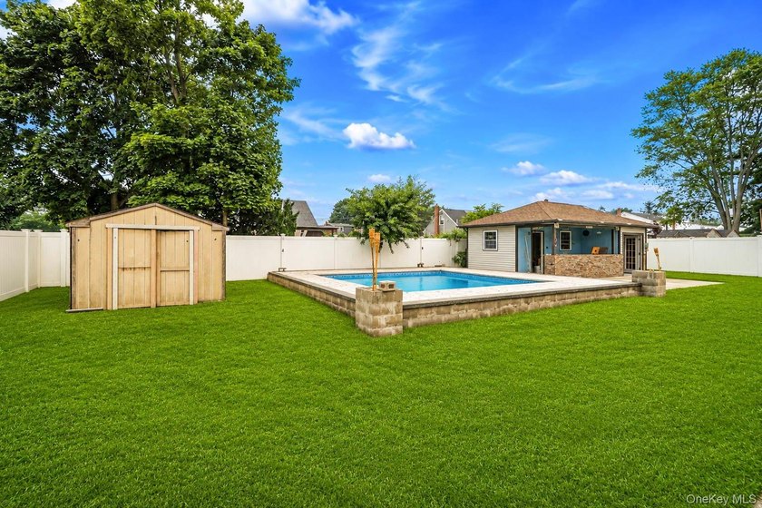 Welcome to this beautifully maintained Expanded Cape nestled in - photo 24