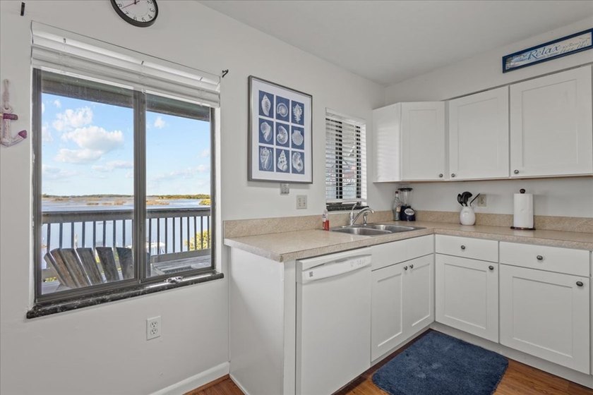 Discover an incredible investment opportunity in the heart of - photo 9