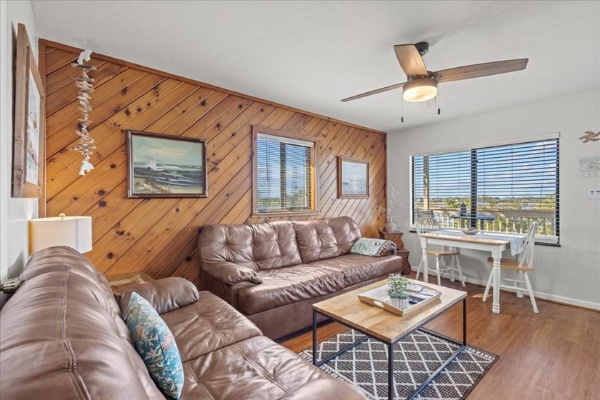 Discover an incredible investment opportunity in the heart of - photo 10