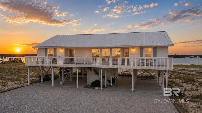 Experience the best of Gulf Coast living in this completely - photo 3