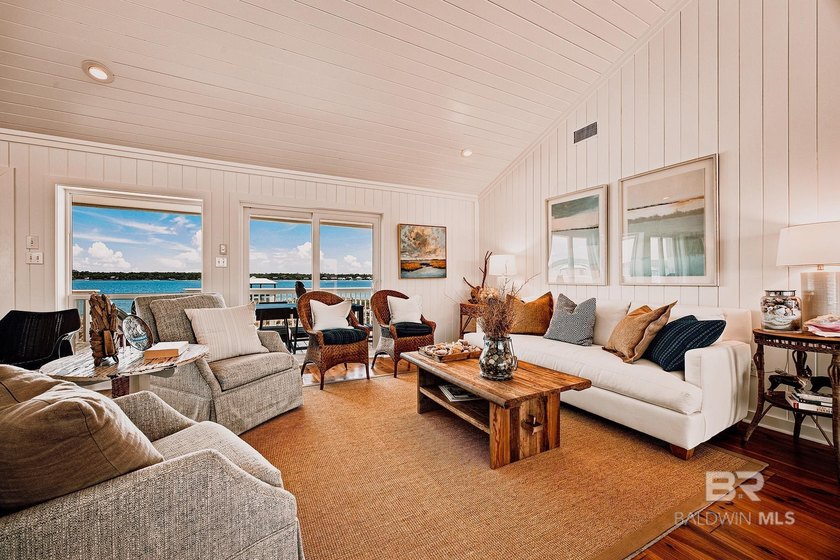 Experience the best of Gulf Coast living in this completely - photo 7
