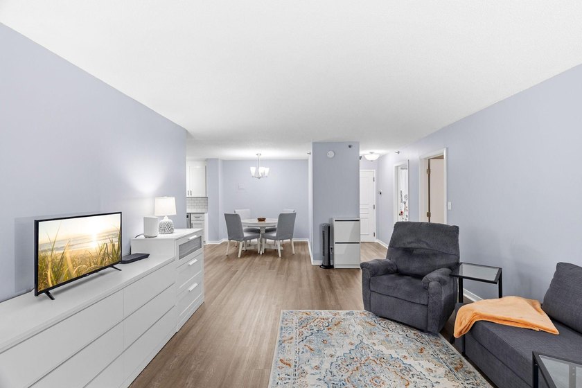 Completely updated and move-in ready, this ideally located condo - photo 3
