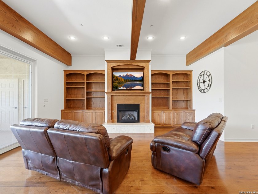 **GREAT Lock-and-Leave Condominium! Whether you're looking for a - photo 8