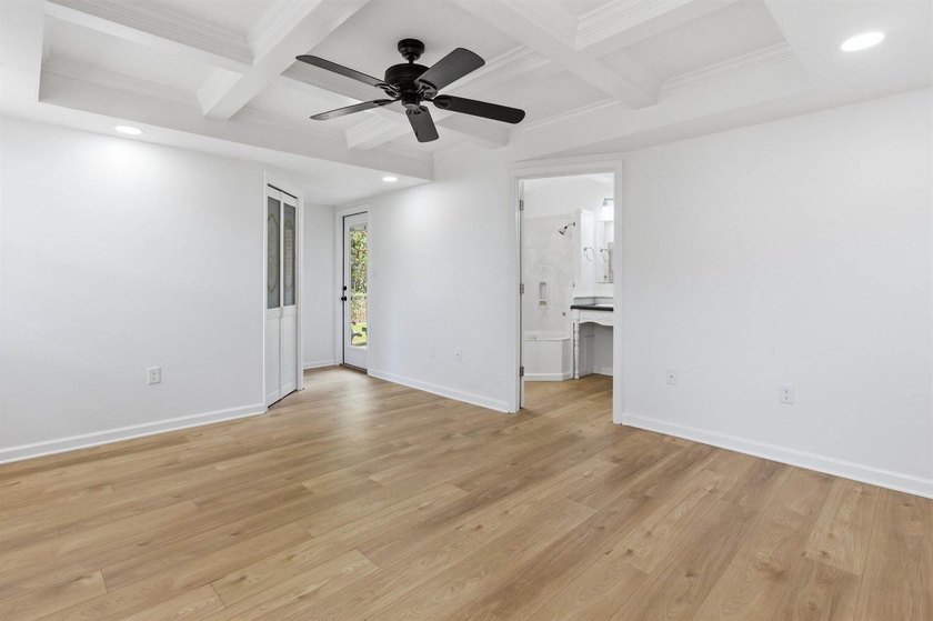 Welcome to your new home! This beautifully remodeled brick home - photo 22