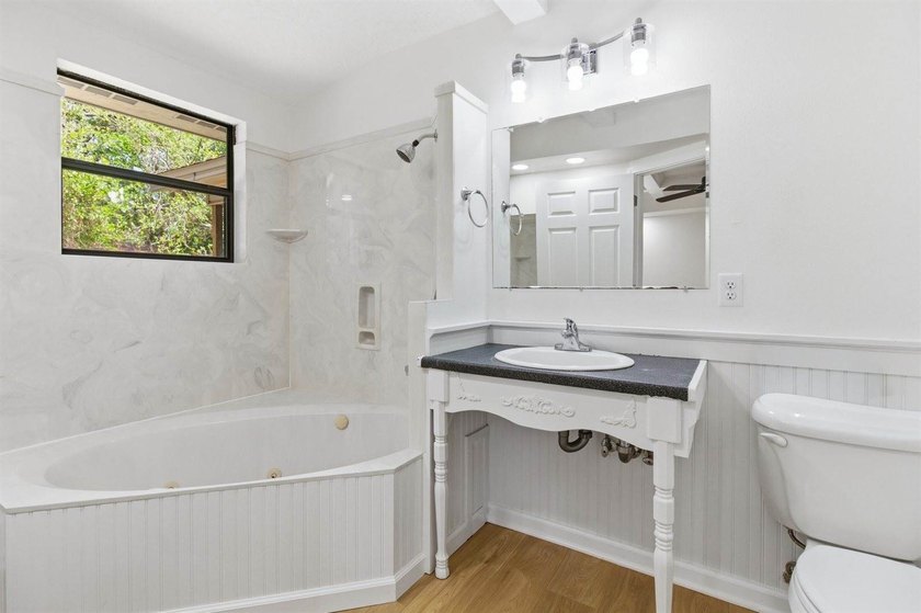 Welcome to your new home! This beautifully remodeled brick home - photo 26