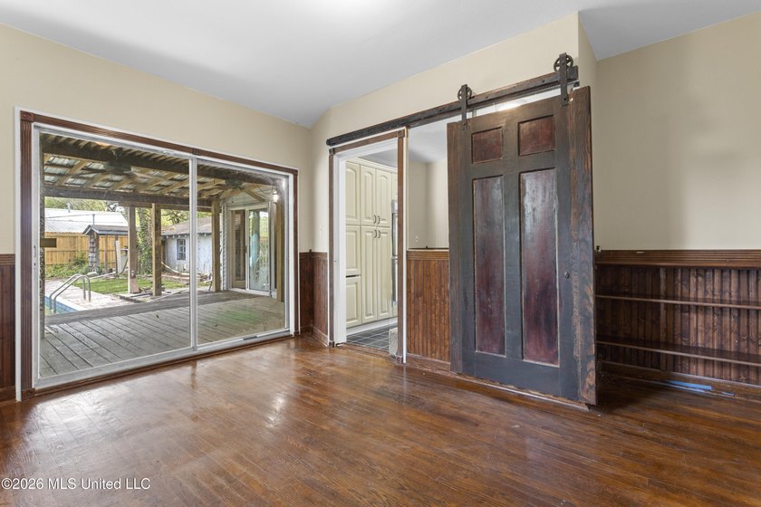 Tucked away just minutes from Keesler Air Force Base and the - photo 27