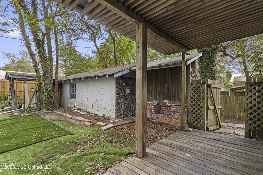 Tucked away just minutes from Keesler Air Force Base and the - photo 33