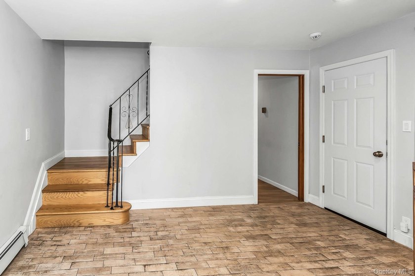Nice! Possible M/D with Proper Permit. 4 Bedroom 2 Bath Hi Ranch - photo 3