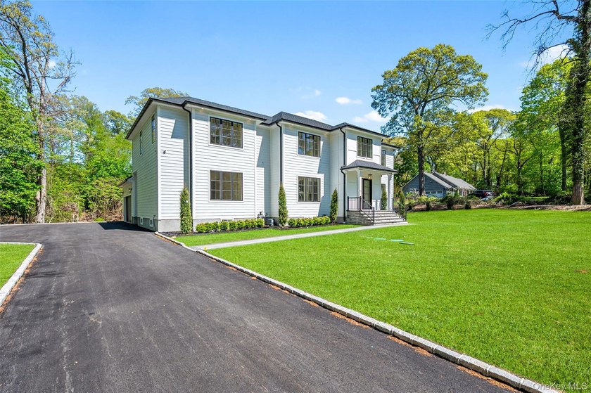 SELLER MOTIVATED! Welcome to this exceptional new construction - photo 3