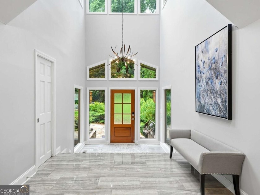 Welcome to your private Lake Lanier retreat, where luxury - photo 9
