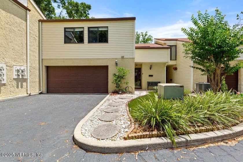 HOME IS LISTED 10K BELOW APPRAISED VALUE!!!! Returned to the - photo 8