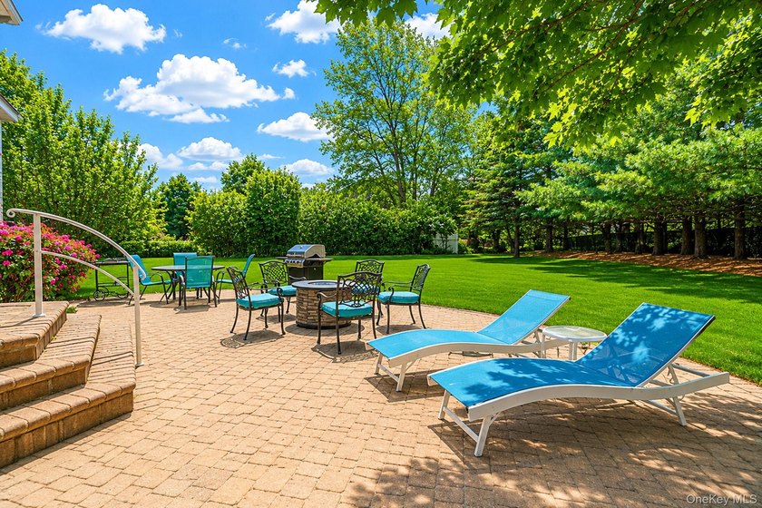 Tucked away in the sought after Soundview Meadows Development - photo 19