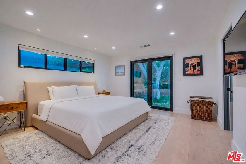 Positioned in one of the most prized pockets of Valley Village - photo 21