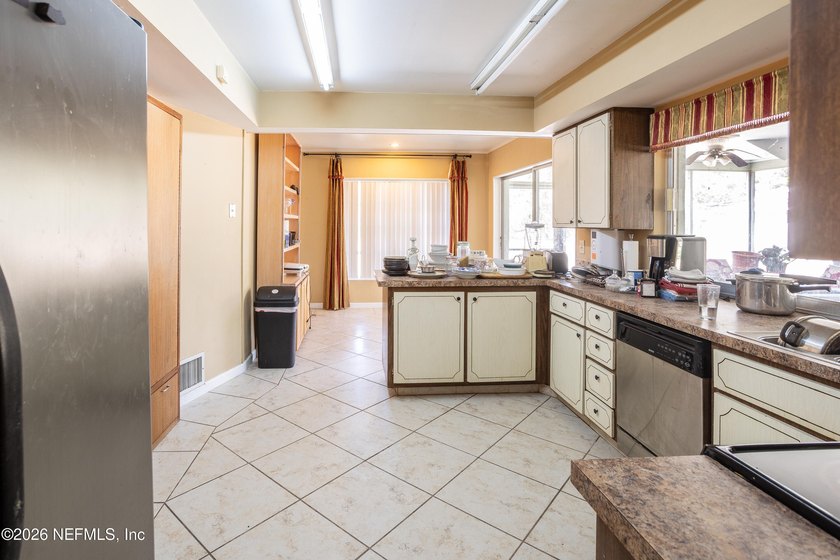 LOTS OF POTENTIAL! Appraisal Available! If you're looking for 1 - photo 22