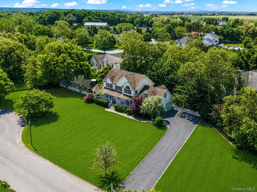 Tucked away in the sought after Soundview Meadows Development - photo 45