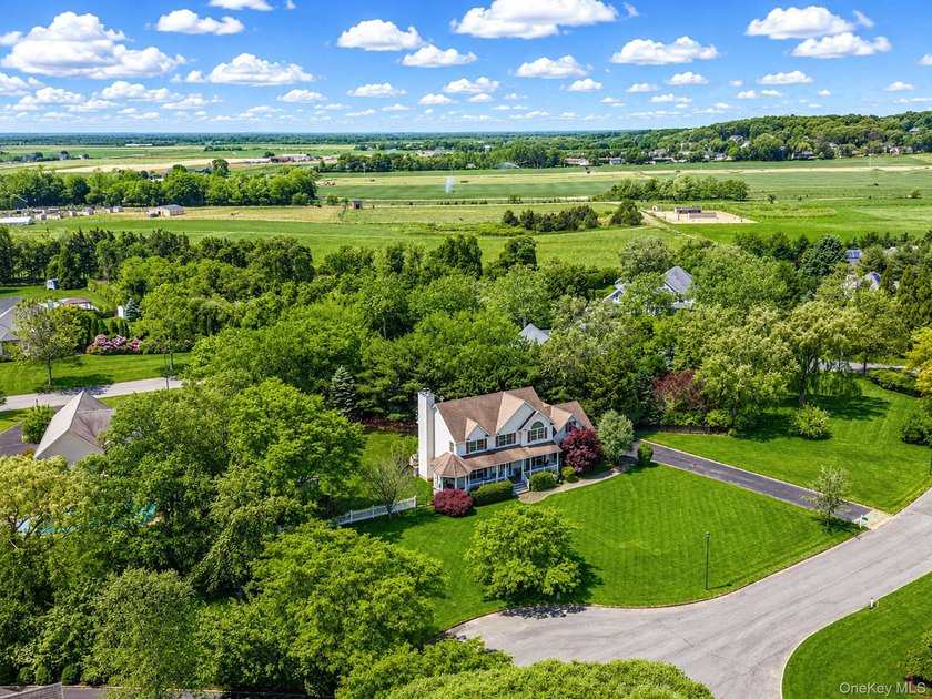 Tucked away in the sought after Soundview Meadows Development - photo 47