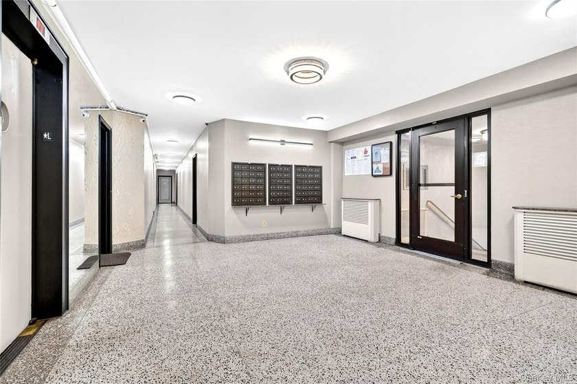 This tremendous 915 sq. ft. true 2BR co-op is situated on a - photo 7