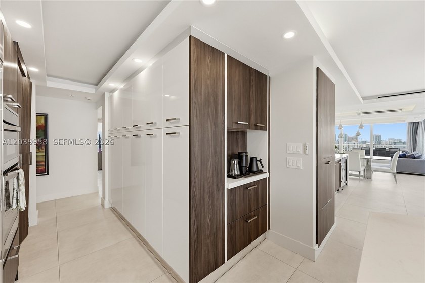 A rare opportunity to own one of Fort Lauderdale's most - photo 16