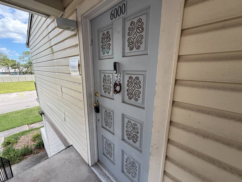 Priced and Primed for Renovation. 2 Bed, 1.5 Bath Second floor - photo 3