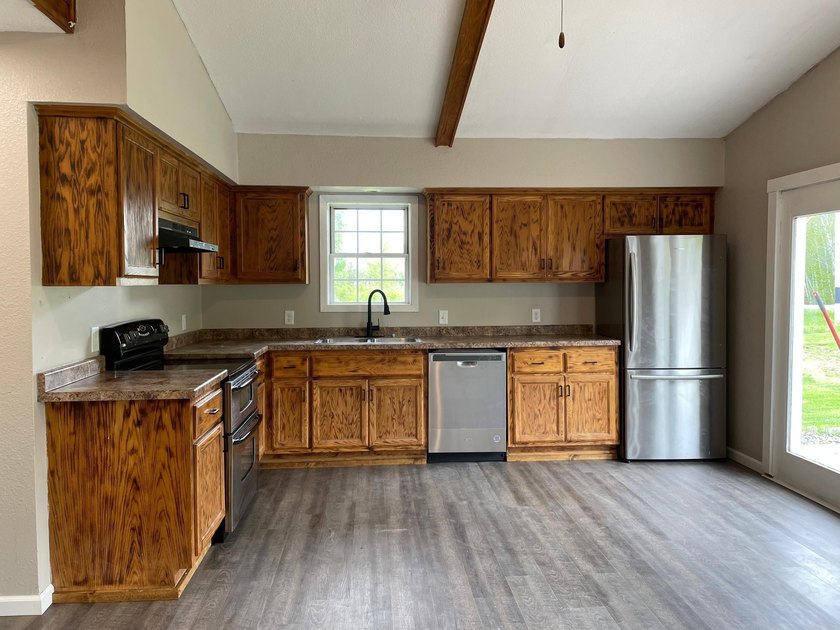 Rare opportunity to own three separate single family homes on - photo 4