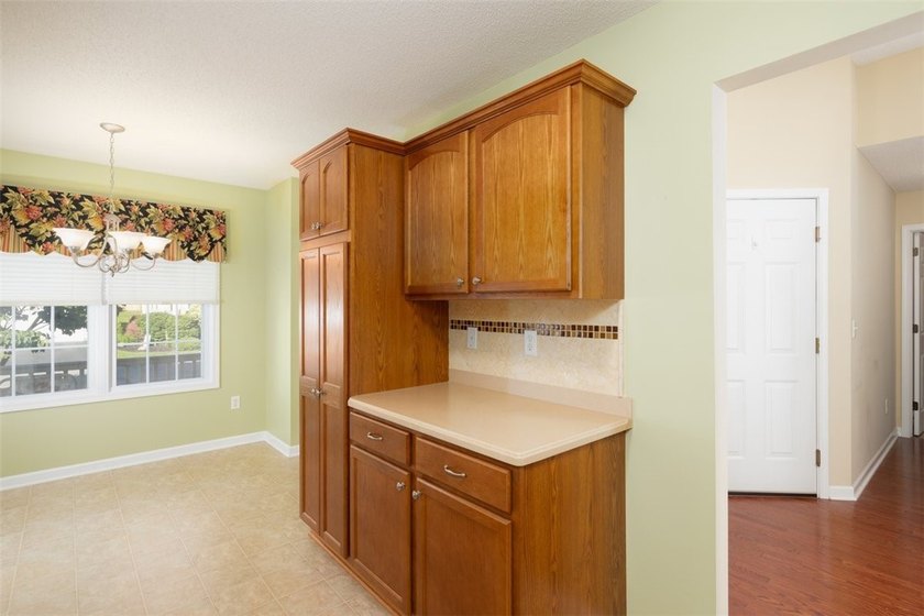 Welcome to this inviting low-maintenance 2 bedroom, 2 bath patio - photo 5