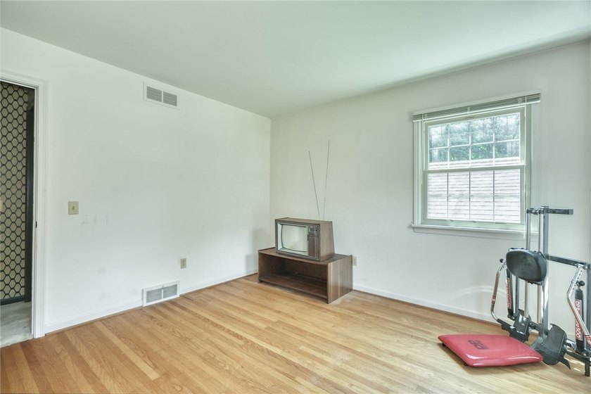 THE WOODS AT MILLCREEK! HIGHLY DESIRABLE AREA CLOSE TO WEBSTER - photo 30