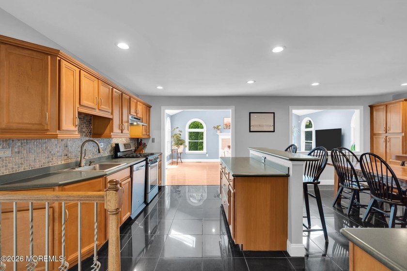 Don't miss this expanded split-level backing to Winding River - photo 15