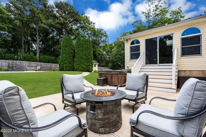 Don't miss this expanded split-level backing to Winding River - photo 34