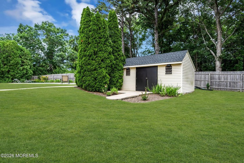 Don't miss this expanded split-level backing to Winding River - photo 39